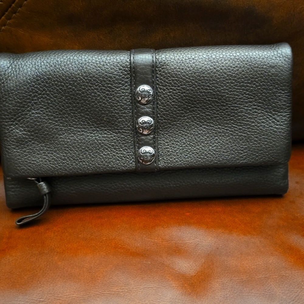 Brighton wallet